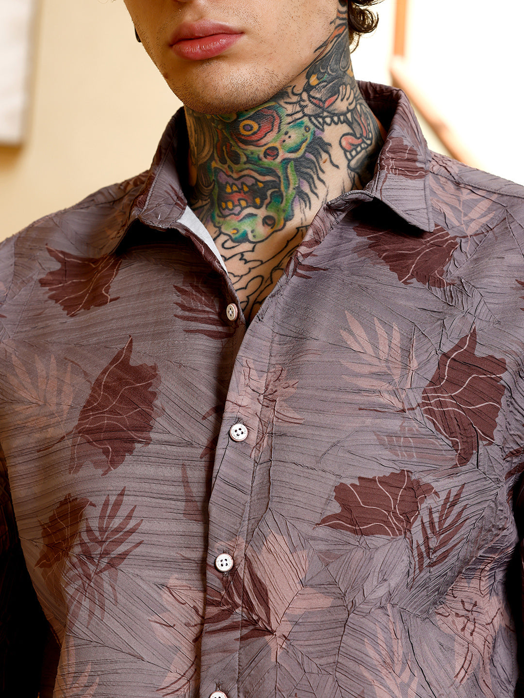 Leaf-Imprint Foliage-Tactile Shirt