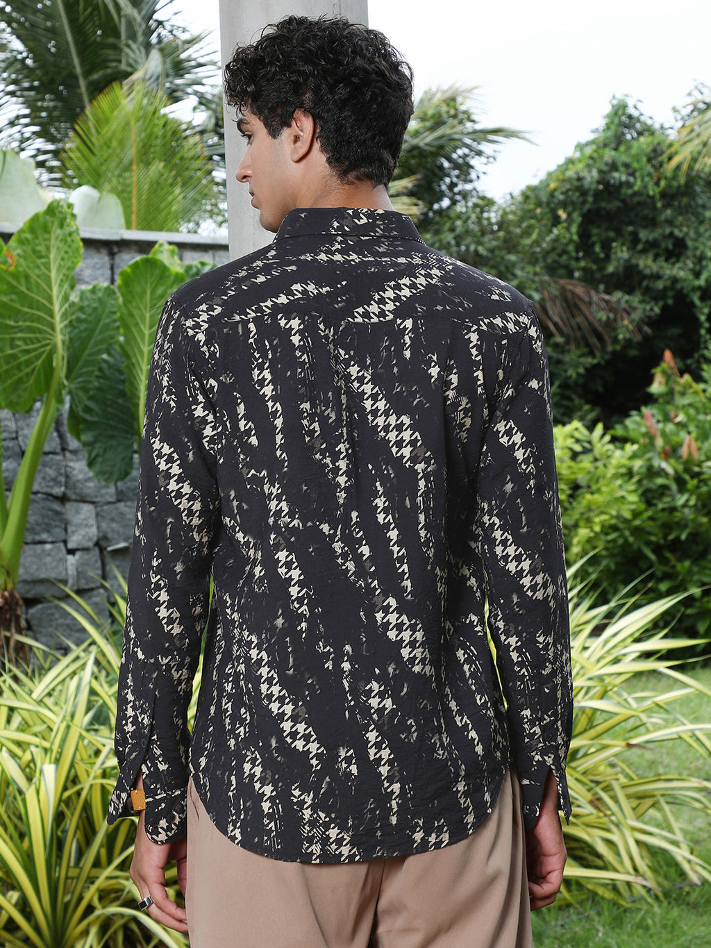 Grazed-Houndstooth Imprint Shirt