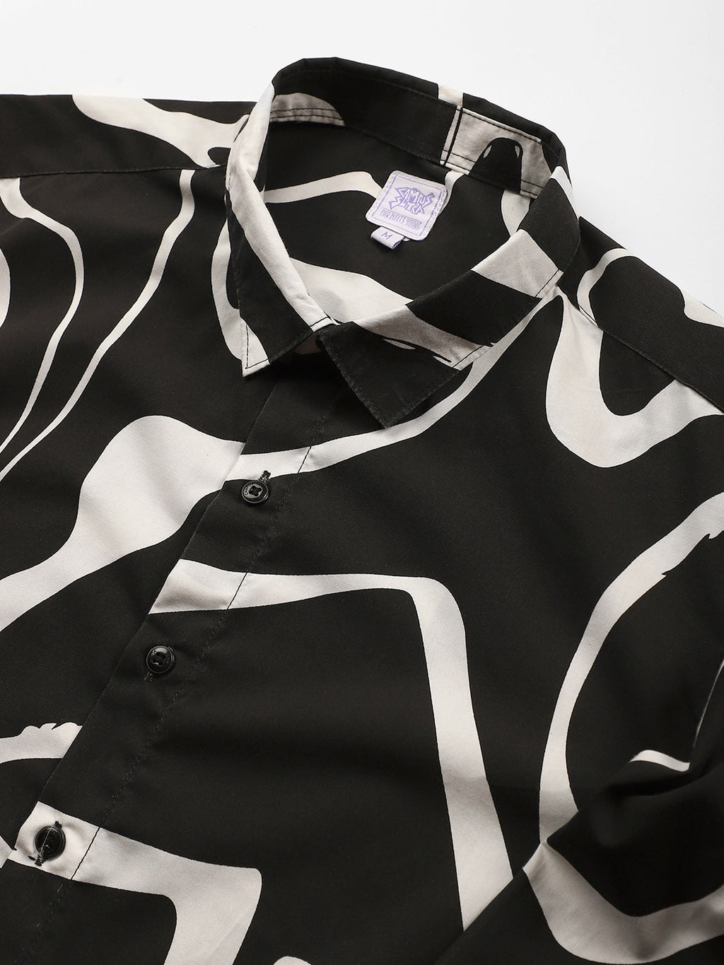 Contrast-Graffiti Imprint Shirt