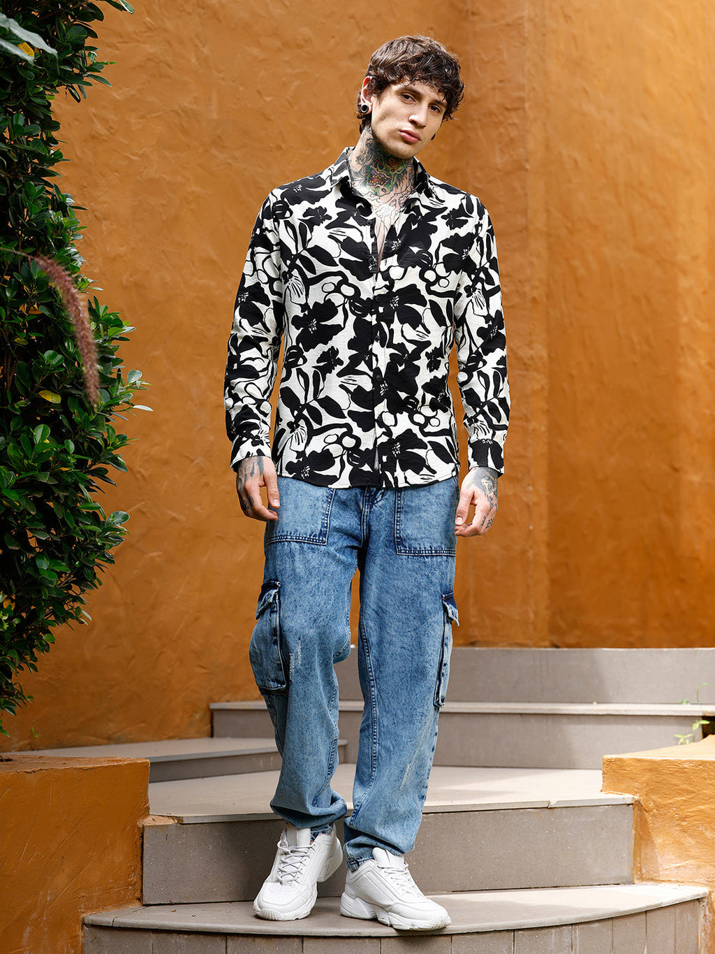 Contrast-Botanical Imprint Shirt