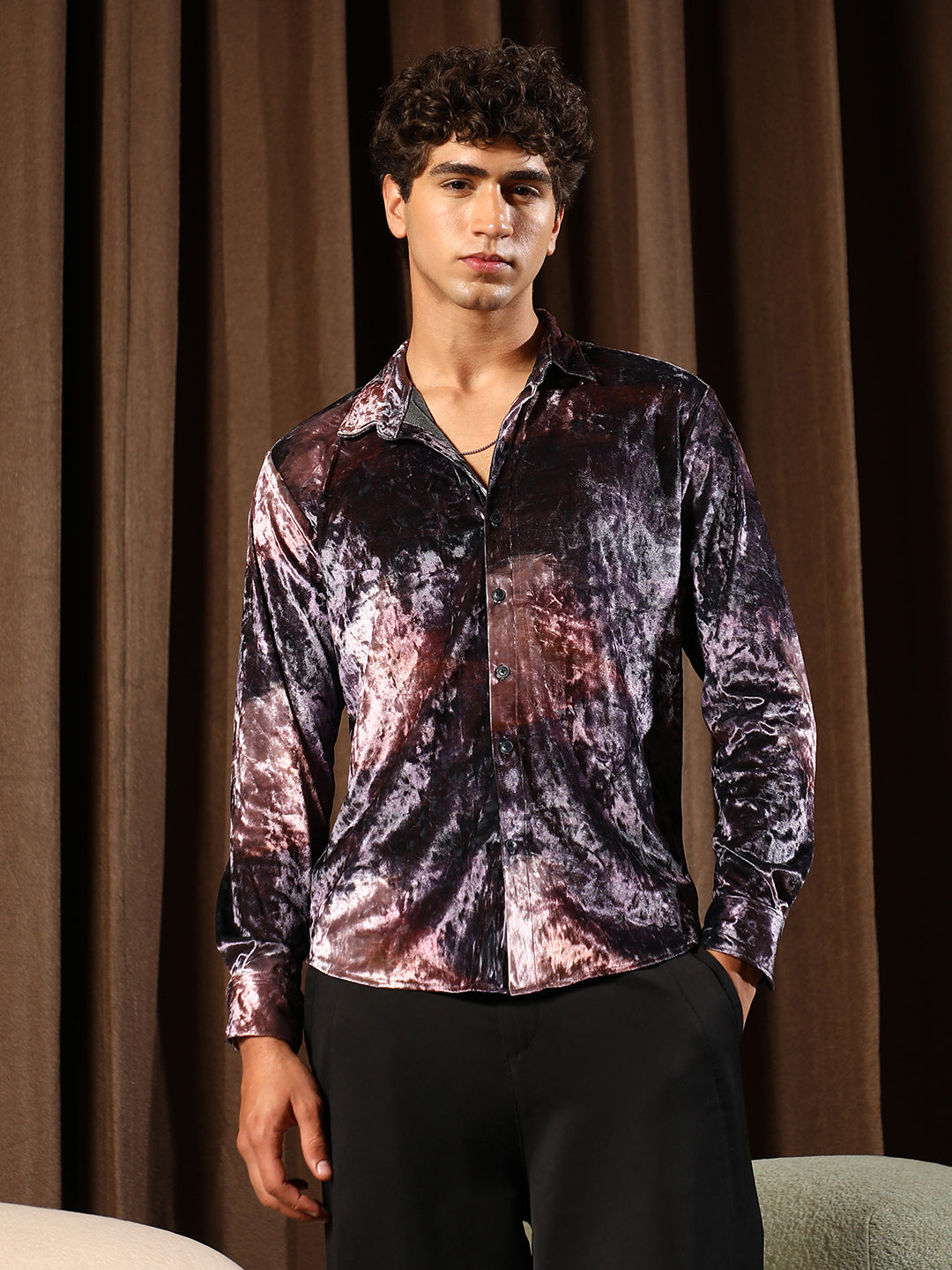 Contrast-Blur Imprint Velvet Shirt