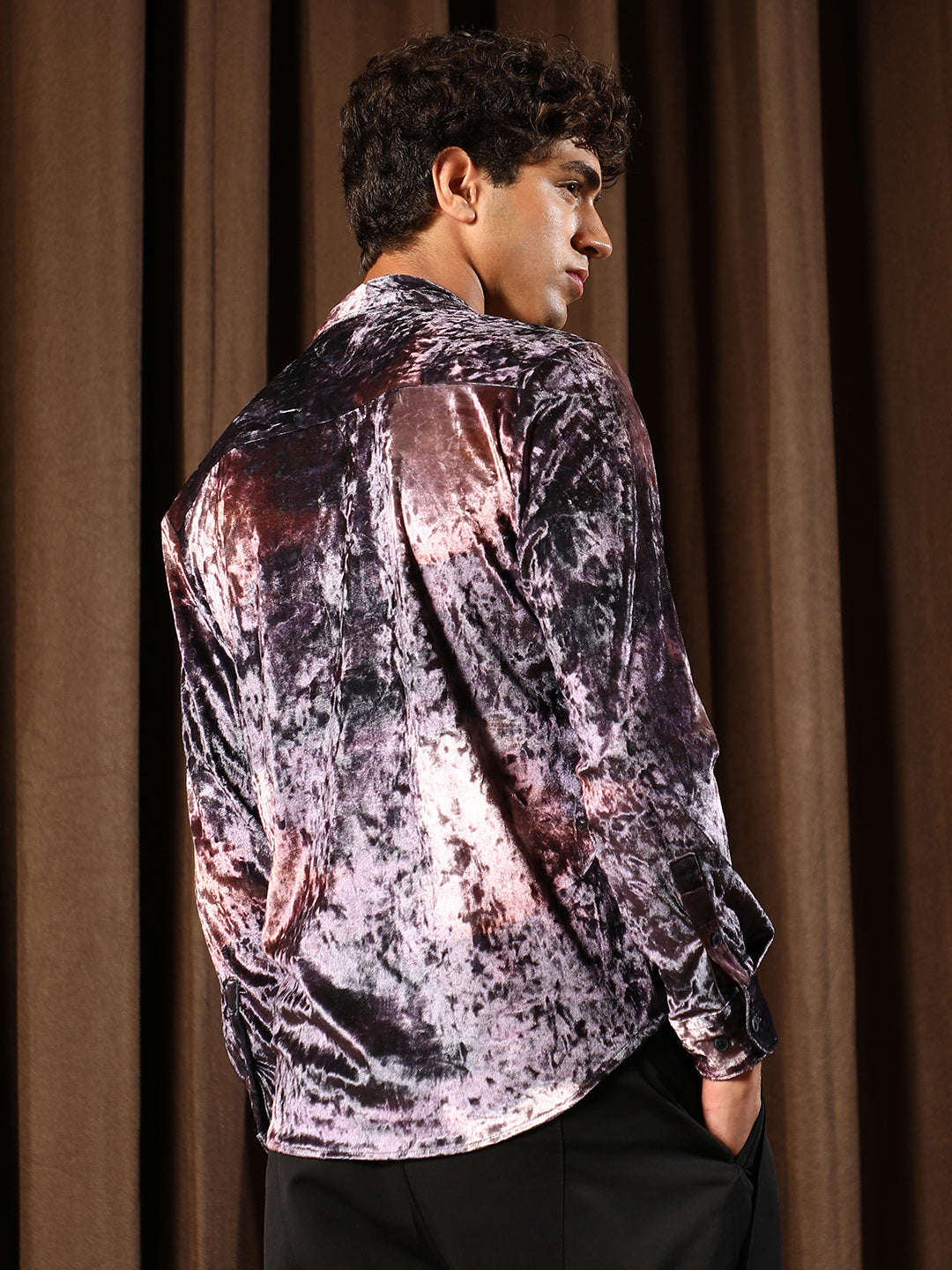 Contrast-Blur Imprint Velvet Shirt