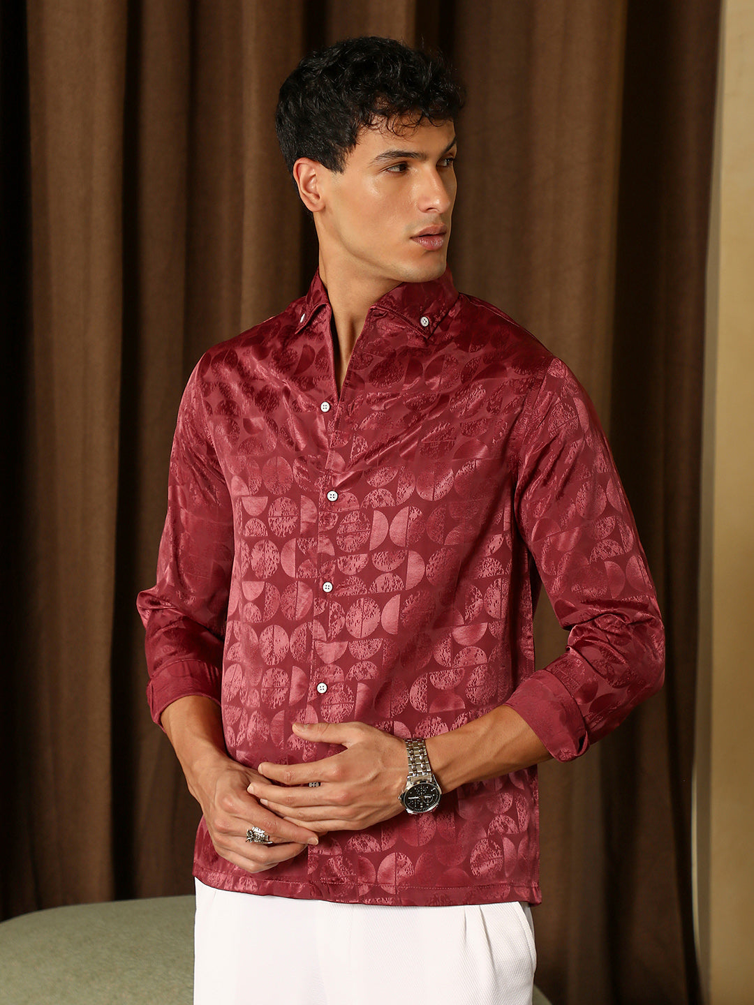 Semicurve-Jacquard Satin Shirt