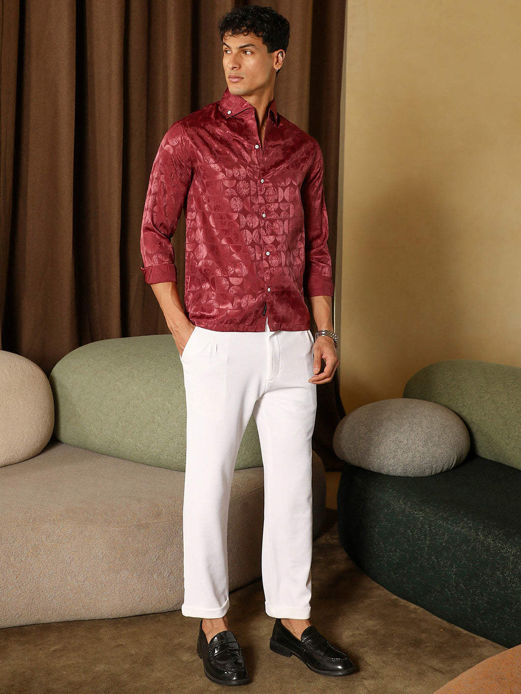 Semicurve-Jacquard Satin Shirt