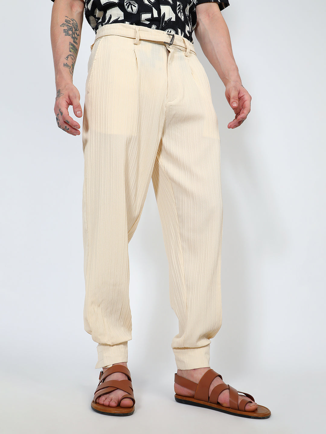 Lightweight - Textured Cuff-Hem Trousers