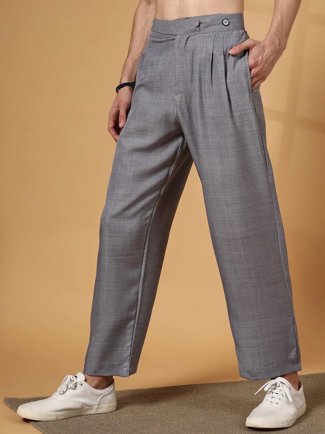 Pleated Relaxed Trousers