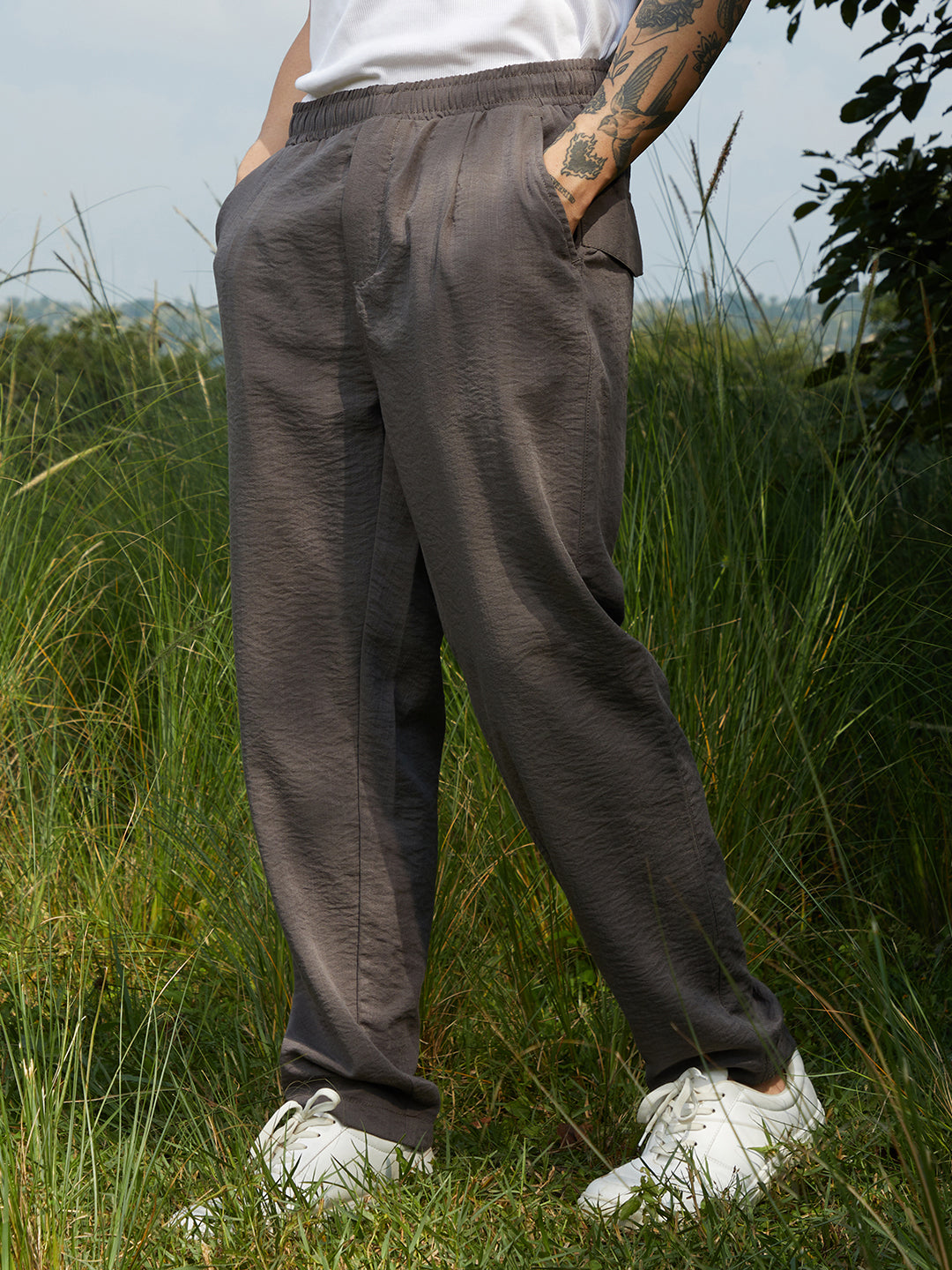 Lightweight - Crinkled Tailored Trousers