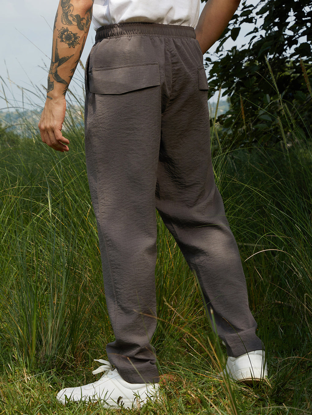 Lightweight - Crinkled Tailored Trousers