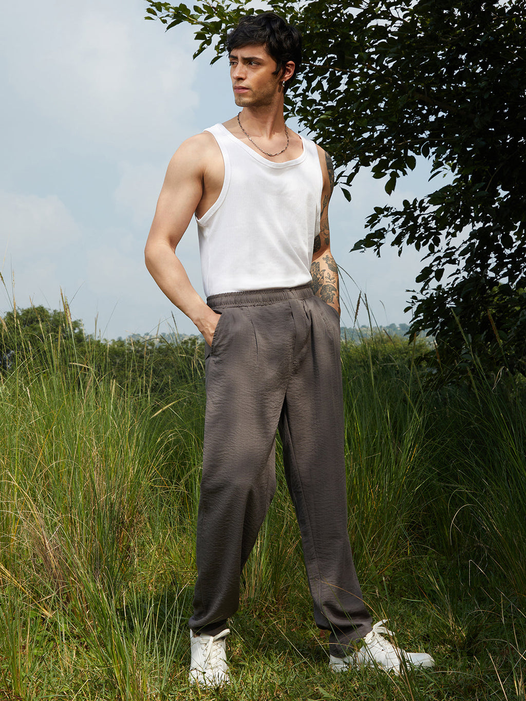 Lightweight - Crinkled Tailored Trousers