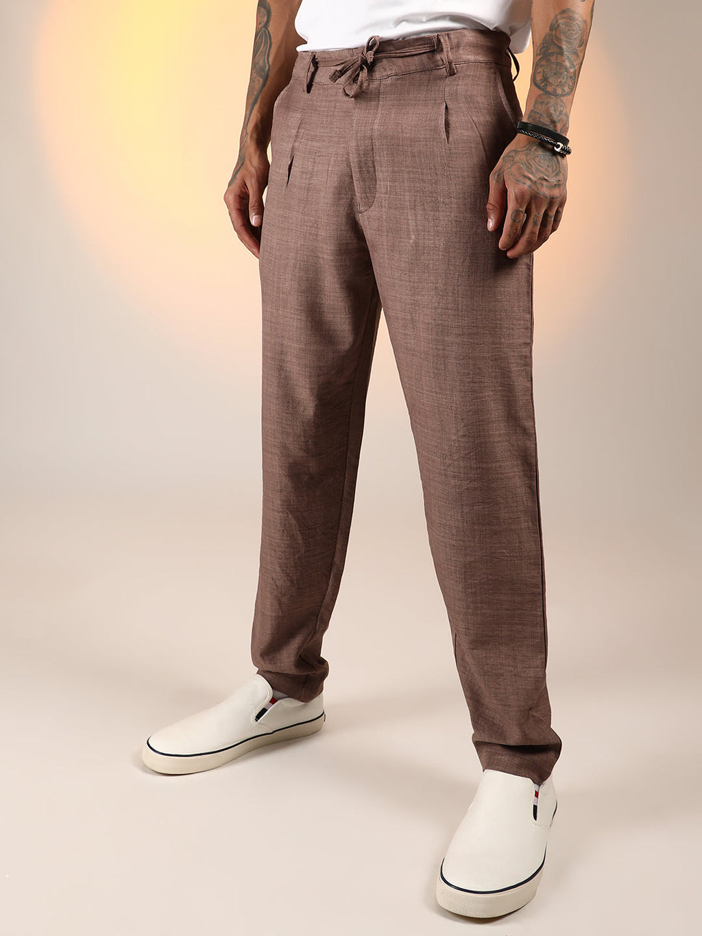 Lightweight - Solid Pleated Trousers