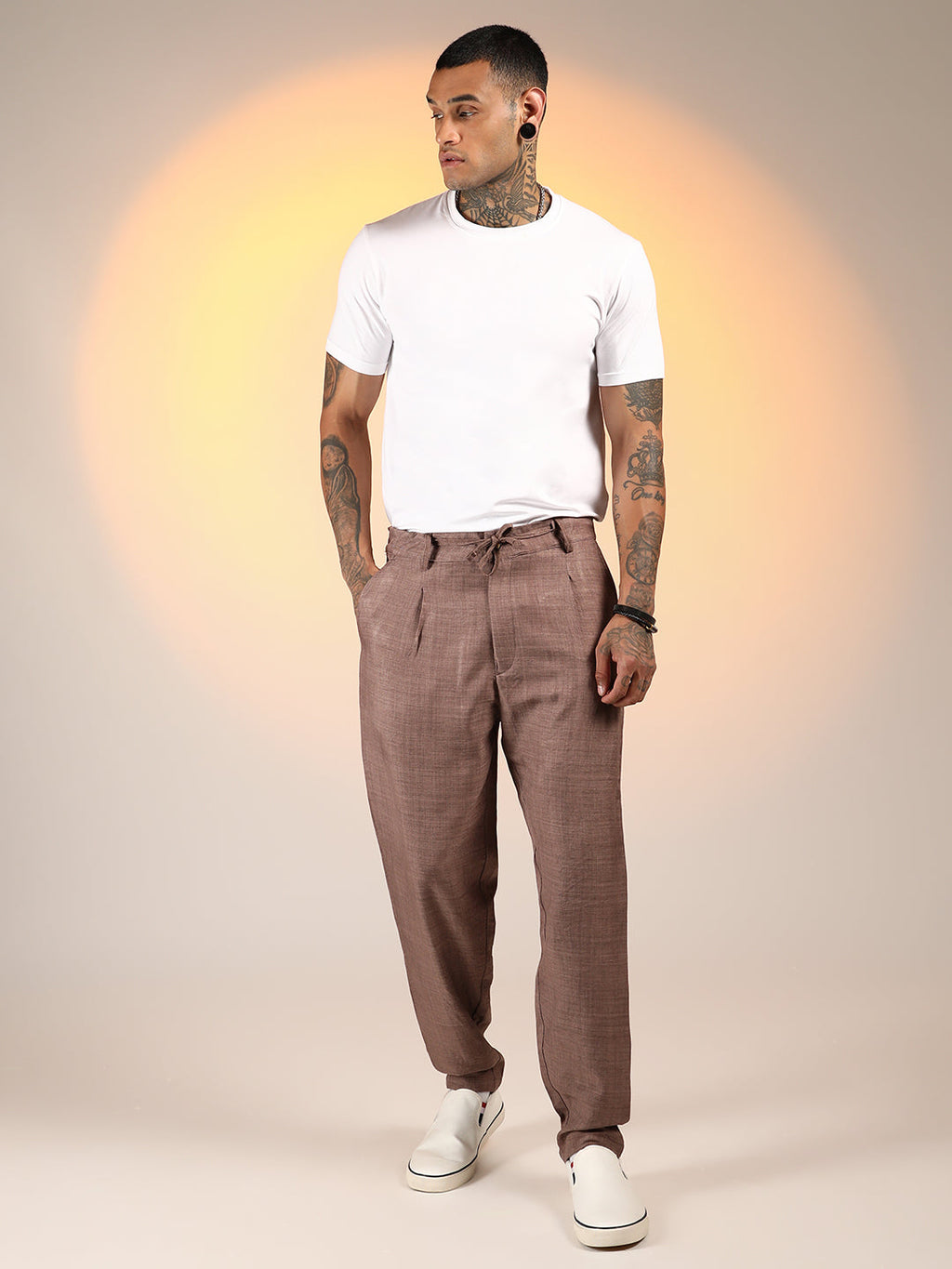 Lightweight - Solid Pleated Trousers