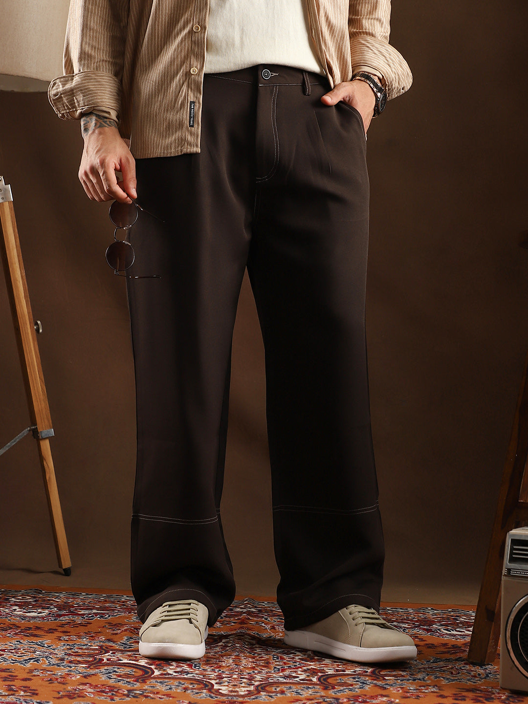 Contrast-Stitch Straight Trousers