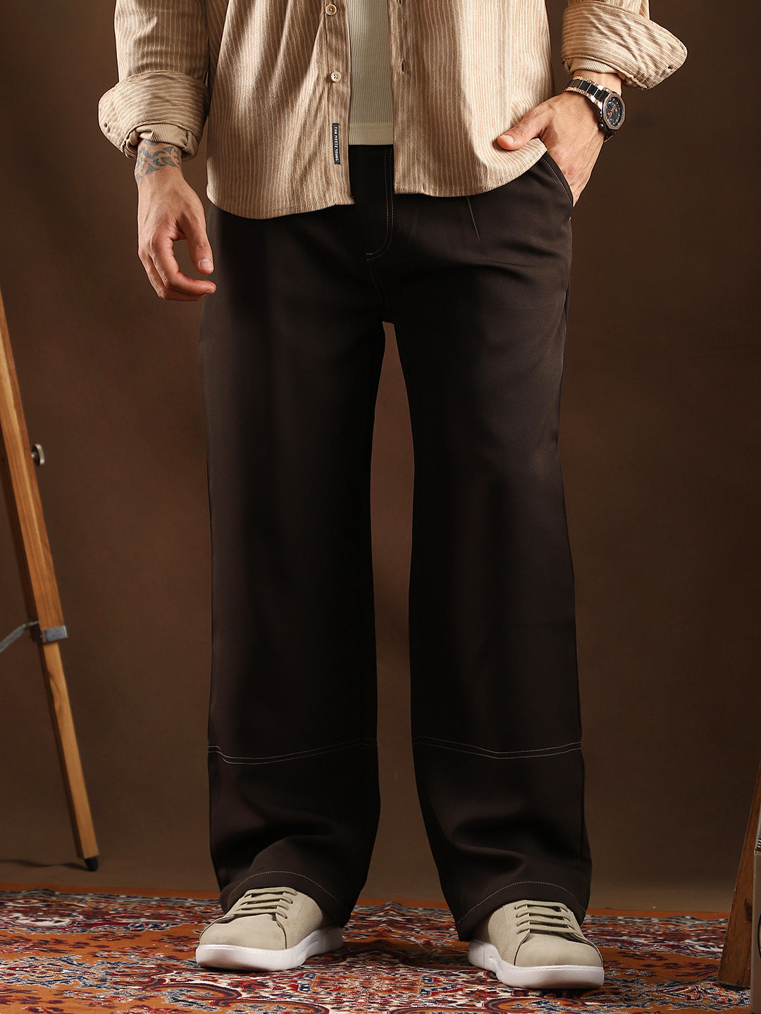 Contrast-Stitch Straight Trousers