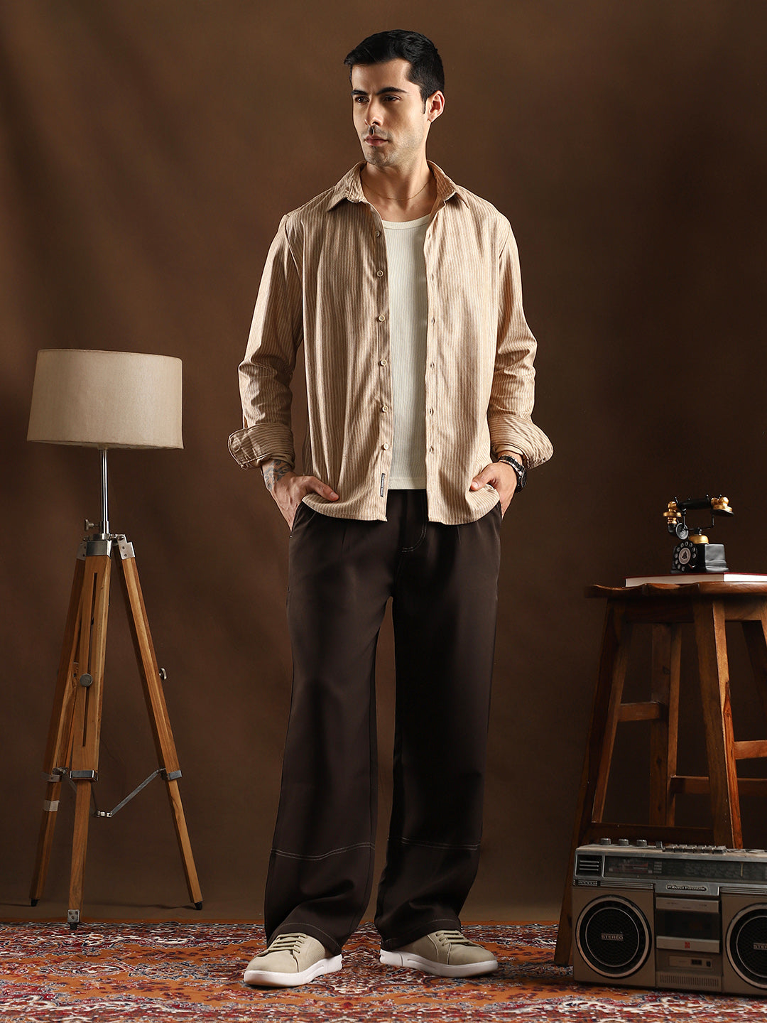 Contrast-Stitch Straight Trousers