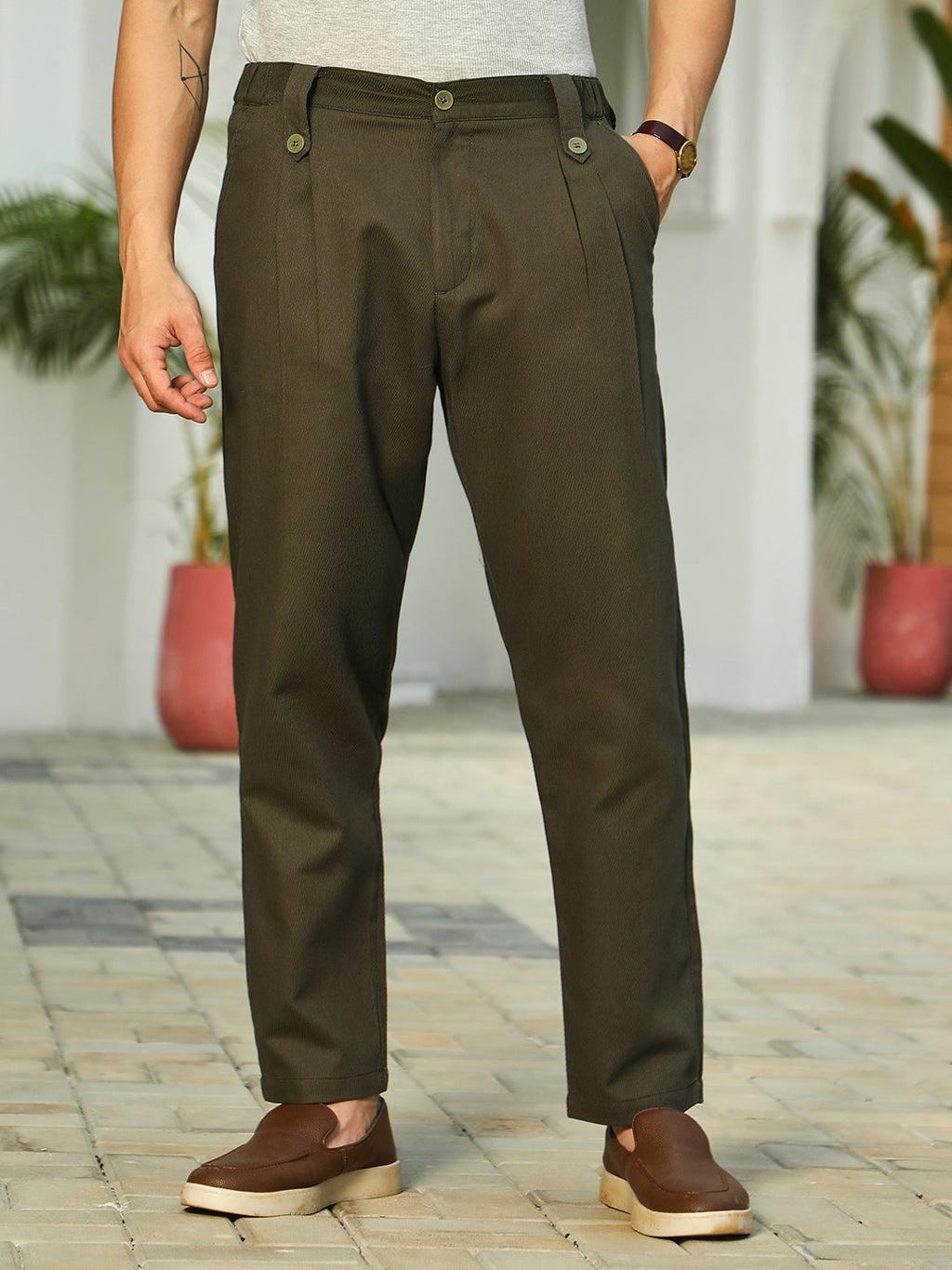 Ribbed-Pleated Chino Trousers