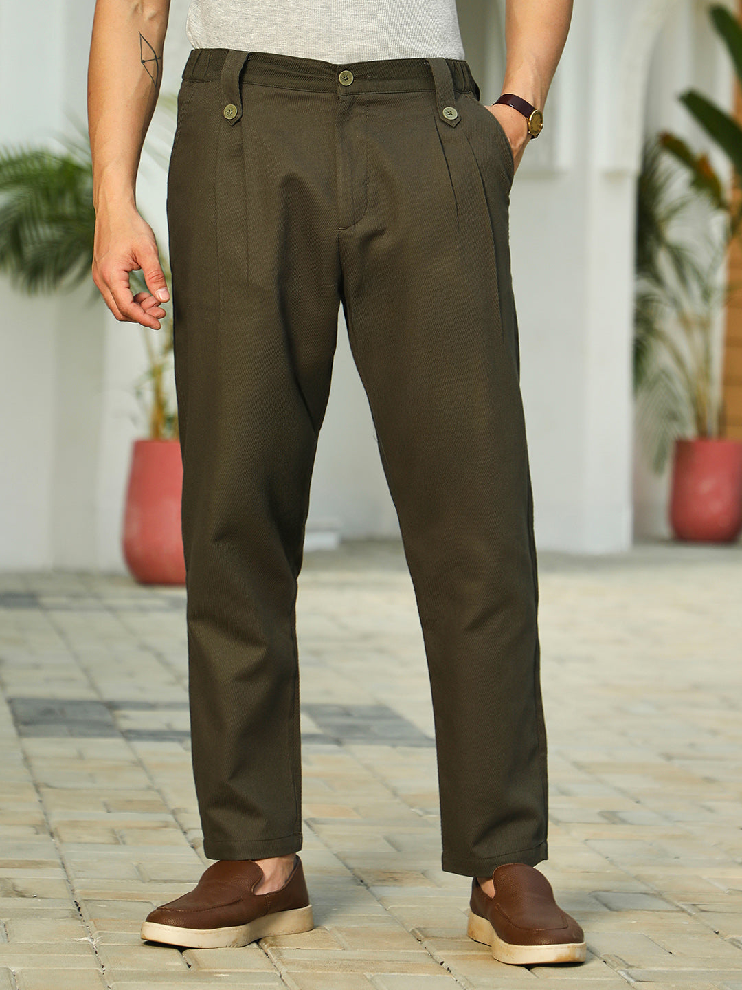 Ribbed-Pleated Chino Trousers