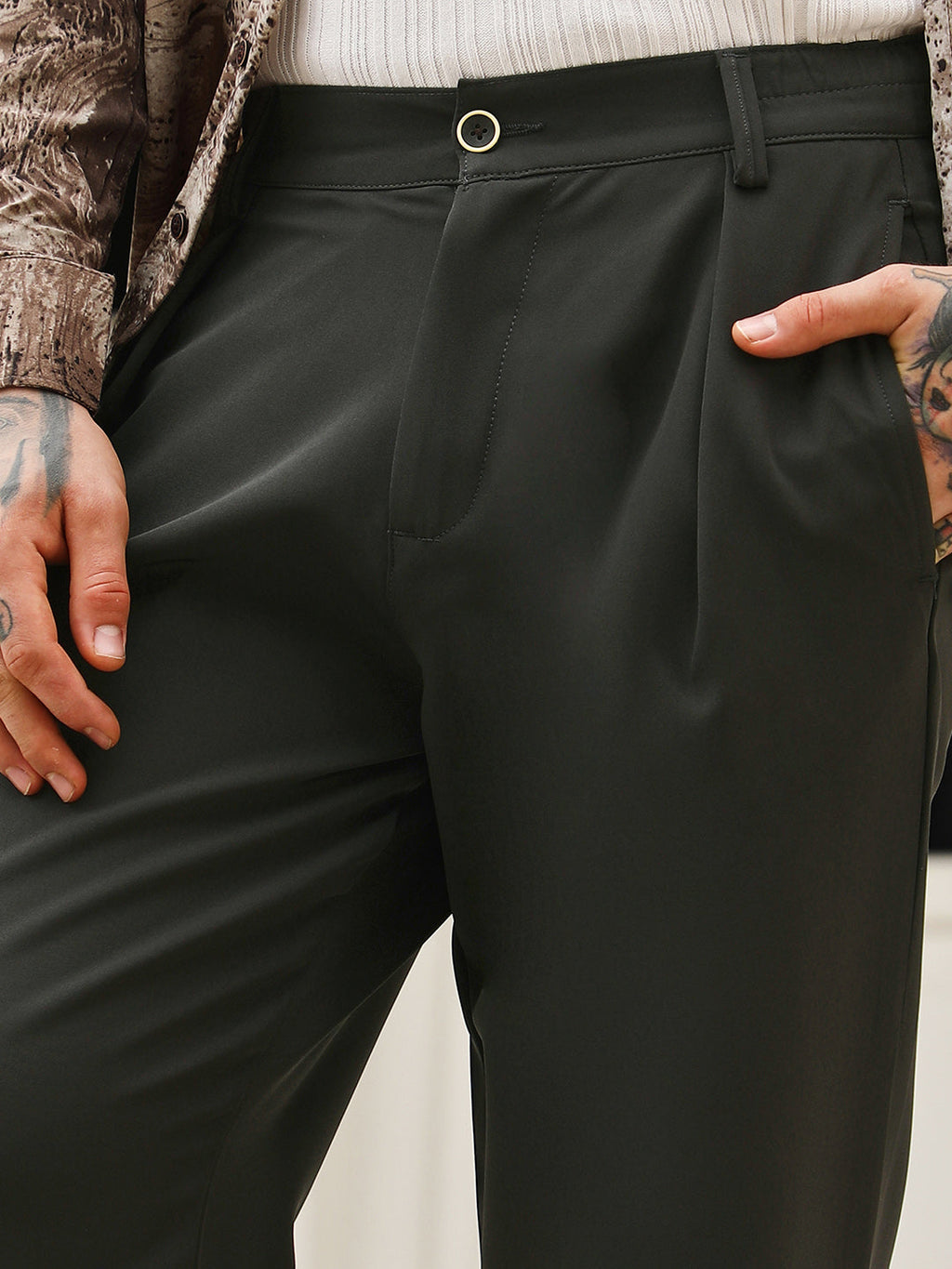 Pleated-Straight Tailored Trousers