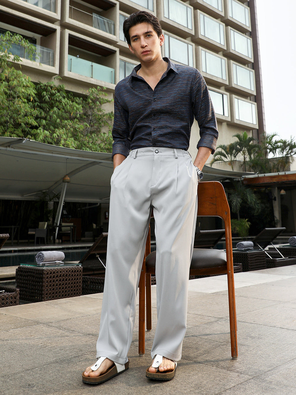Pleated Straight-Fit Tailoured Trousers