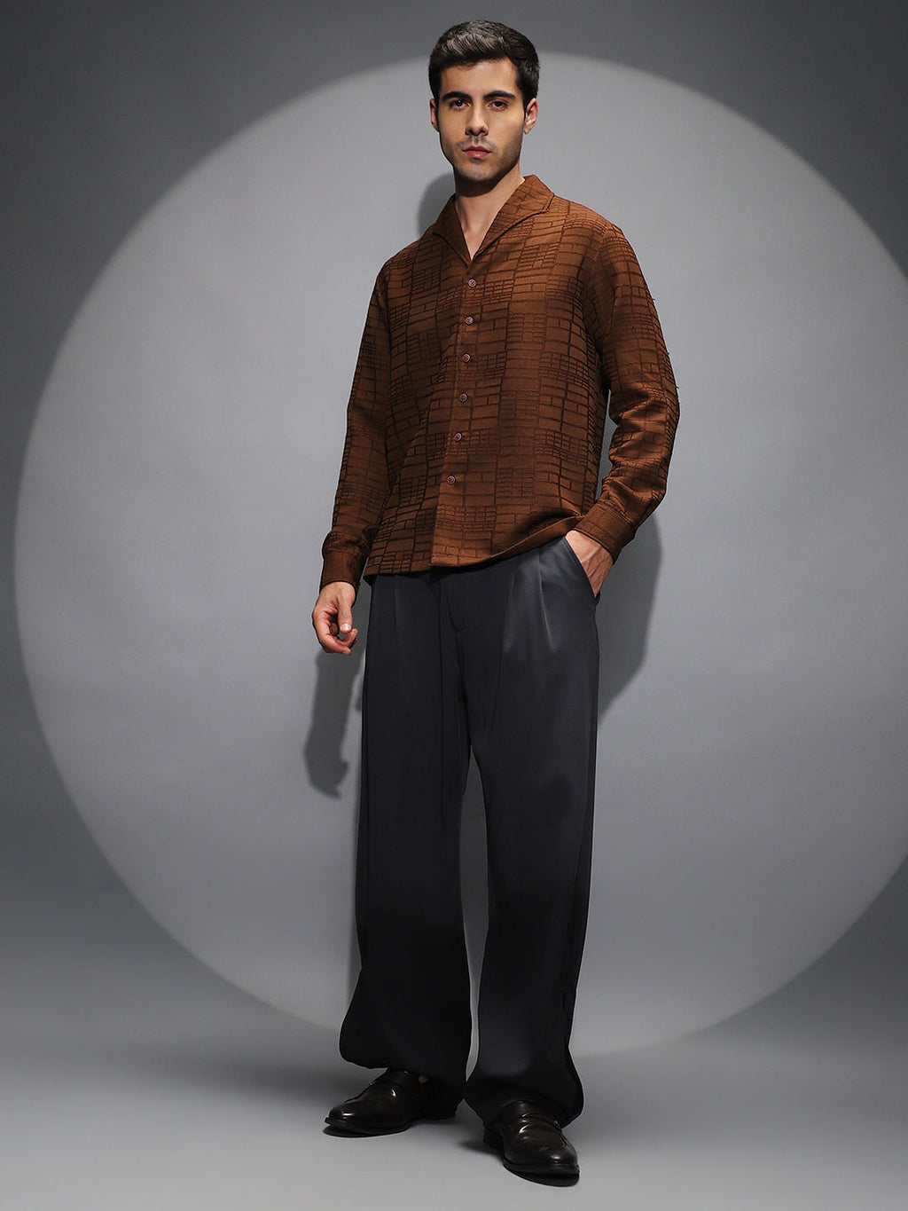 Lightweight - Pleated Cuffed Trousers