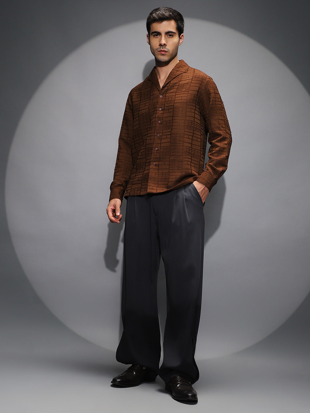 Lightweight - Pleated Cuffed Trousers