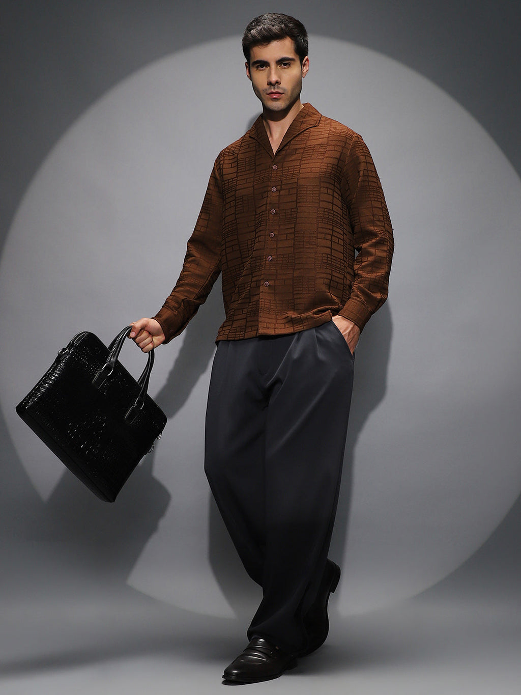 Lightweight - Pleated Cuffed Trousers