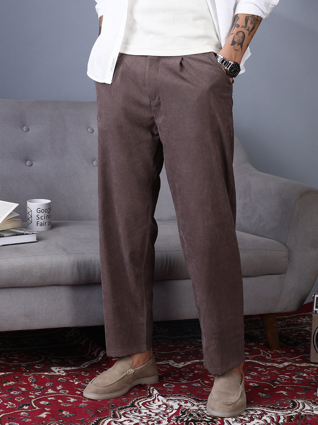 Lightweight - Corduroy Pleated Trousers