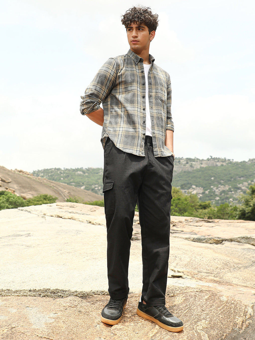 Lightweight - Pleated Utility-Tapered Trousers