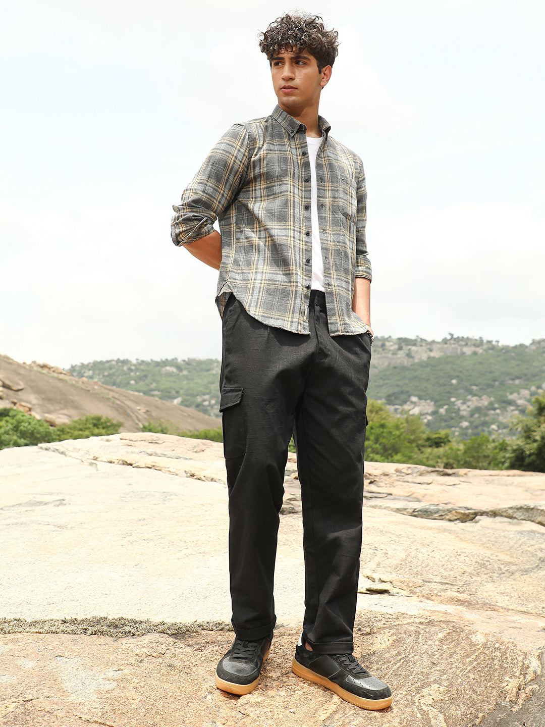 Lightweight - Pleated Utility-Tapered Trousers