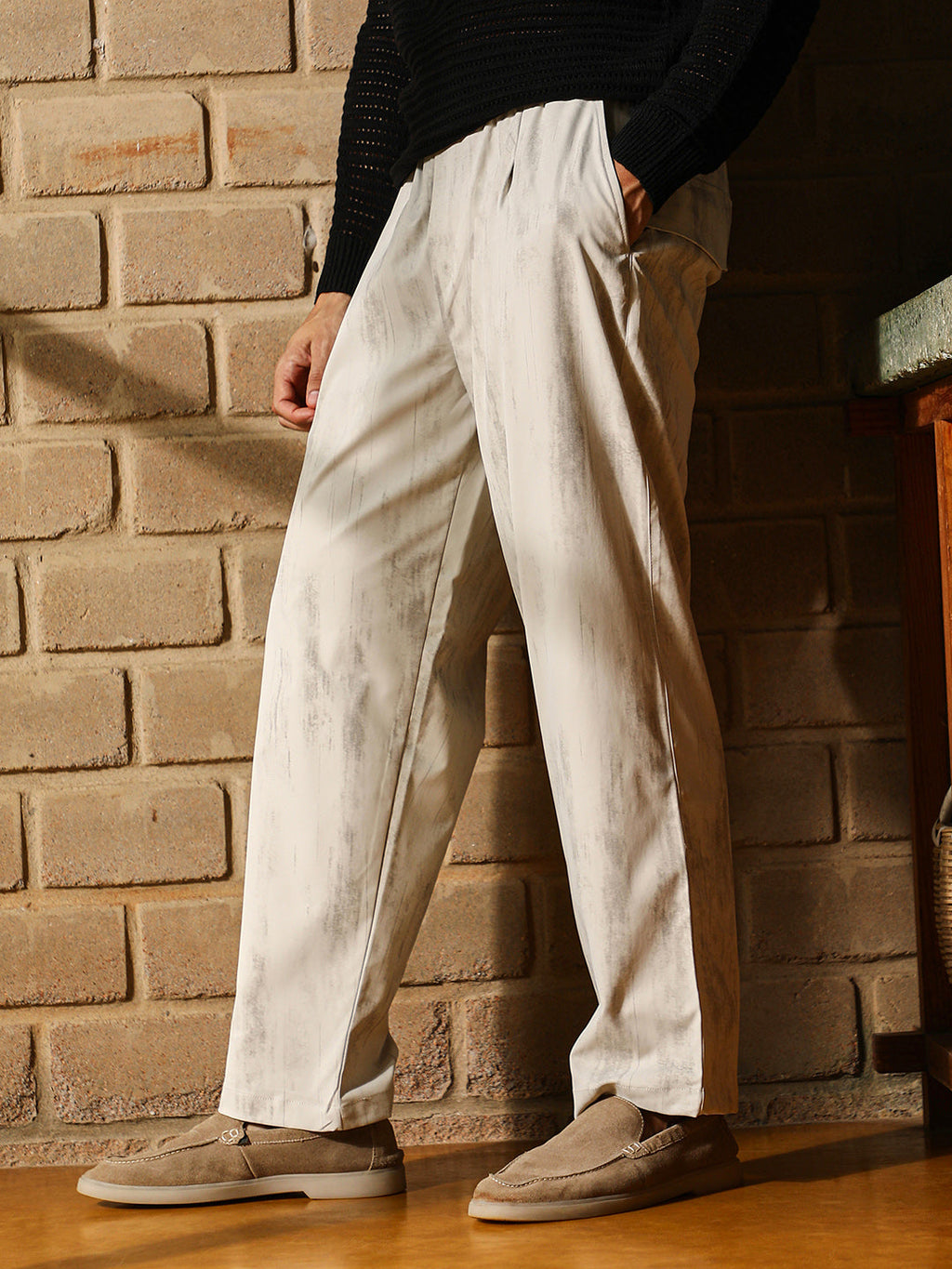 Gazed-Imprint Relaxed Trousers