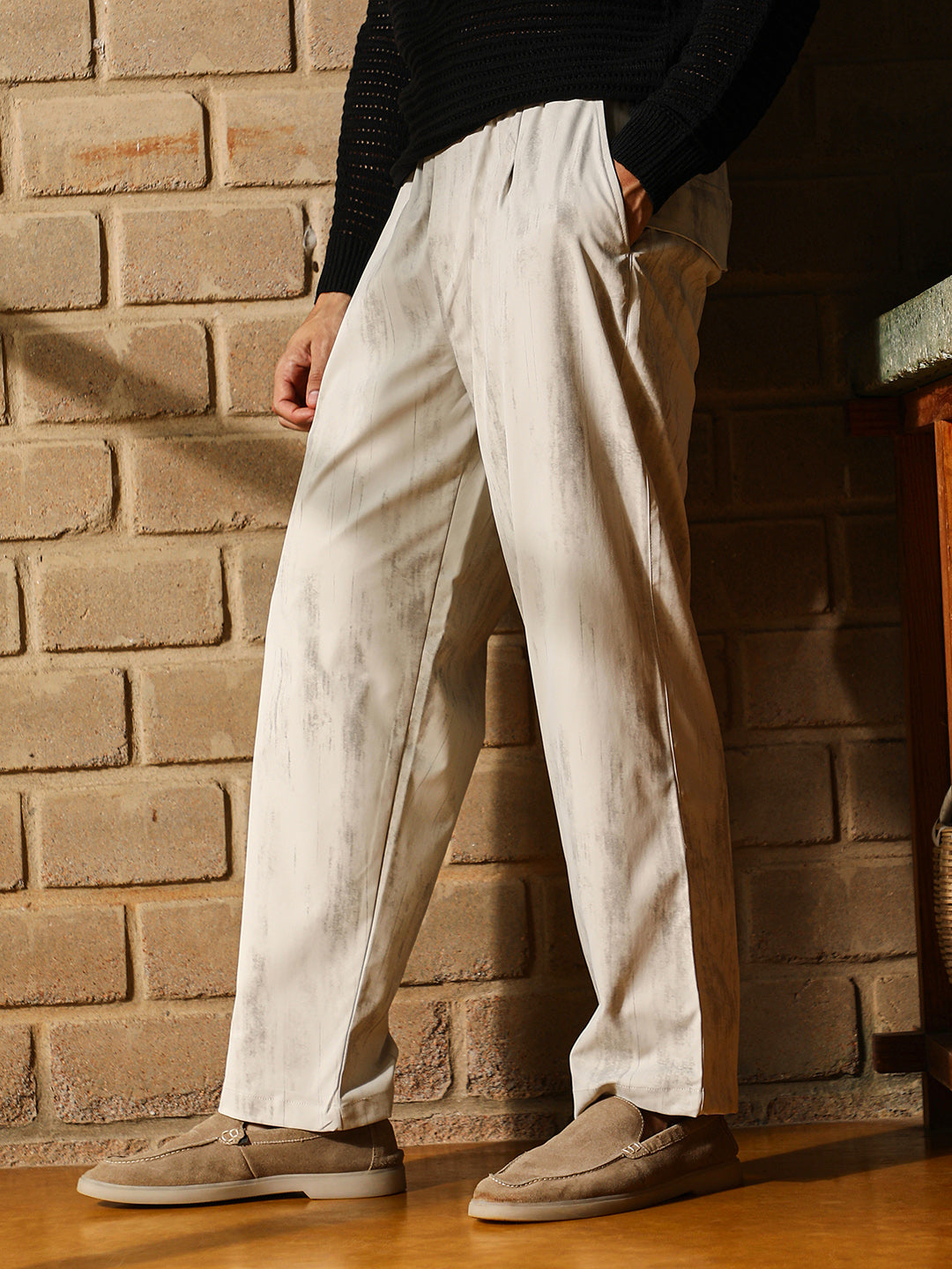 Gazed-Imprint Relaxed Trousers