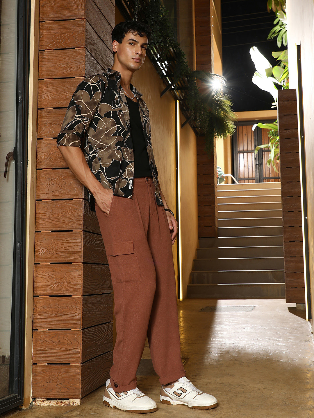 Pleated-Textured Cargo Trousers