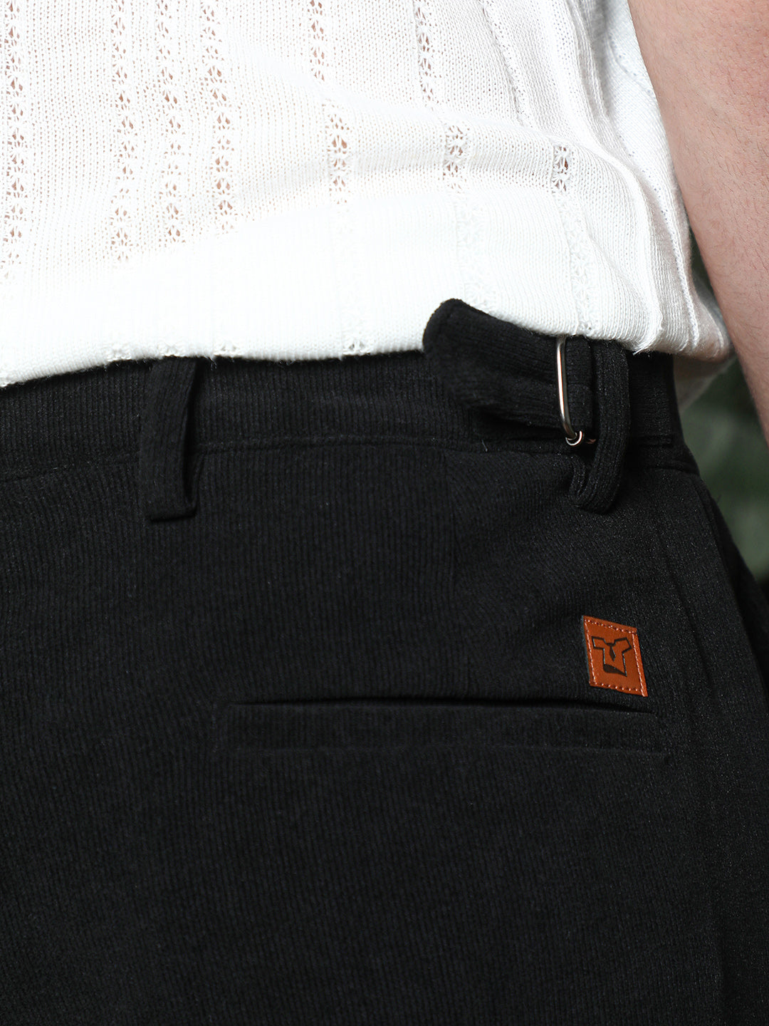 Ribbed-Pleated Cuffed Trousers