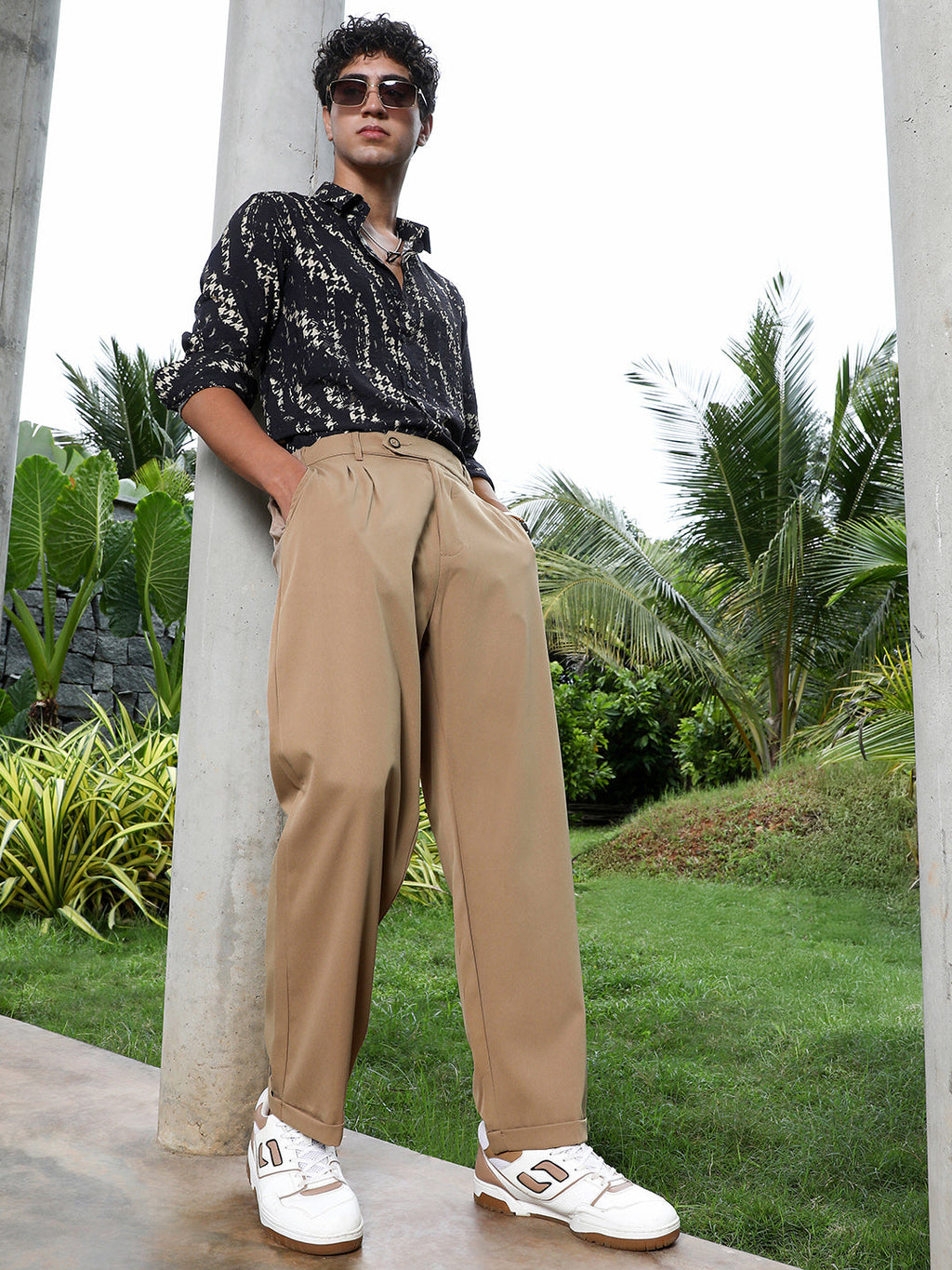 Lightweight - Extended-Waistband Relaxed Trousers