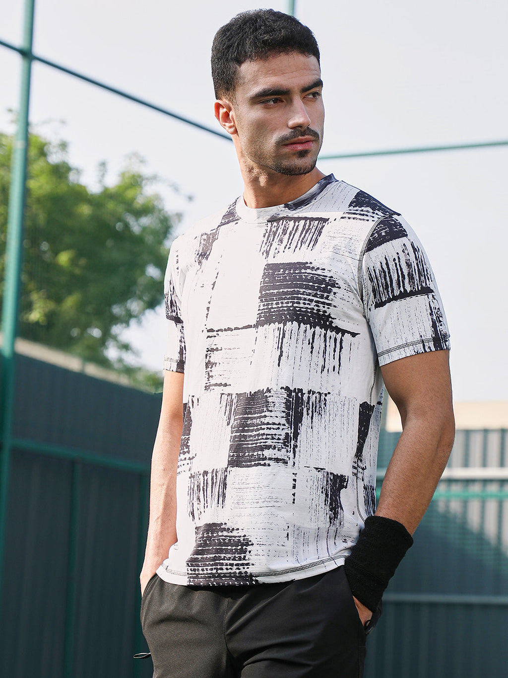 Contrast-Fade Activewear T-Shirt