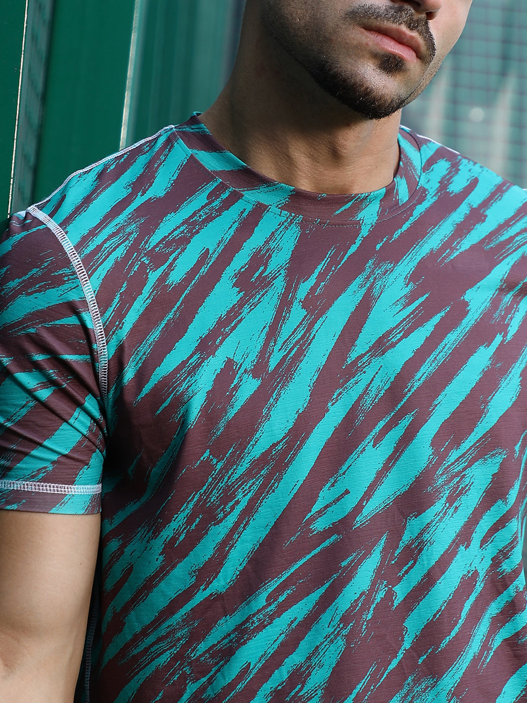 Contrast-Stroke Activewear T-Shirt