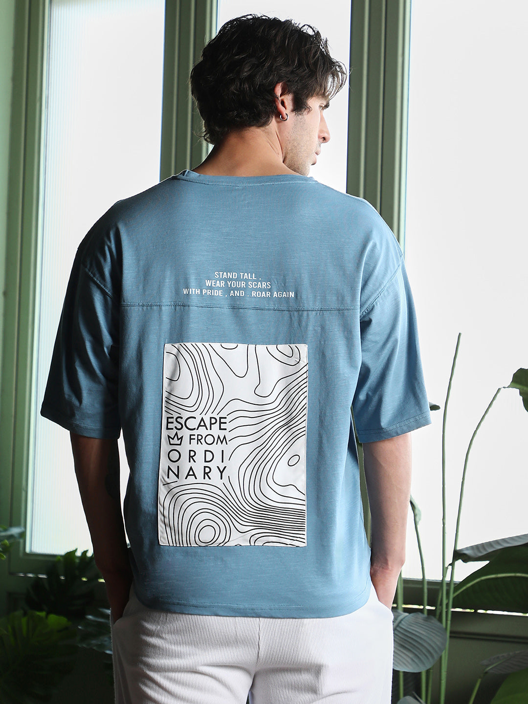 Escape-Ordinary Imprint Oversized T-Shirt