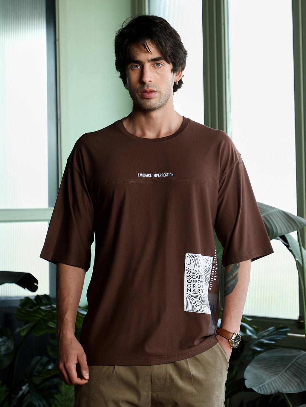 Escape-Ordinary Imprint Oversized T-Shirt