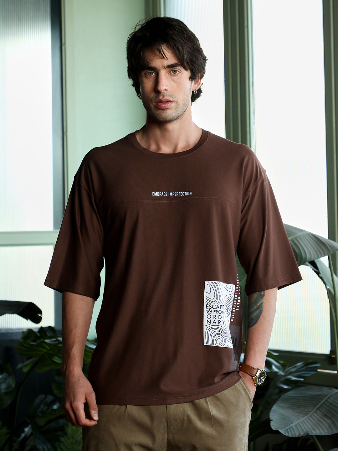 Escape-Ordinary Imprint Oversized T-Shirt