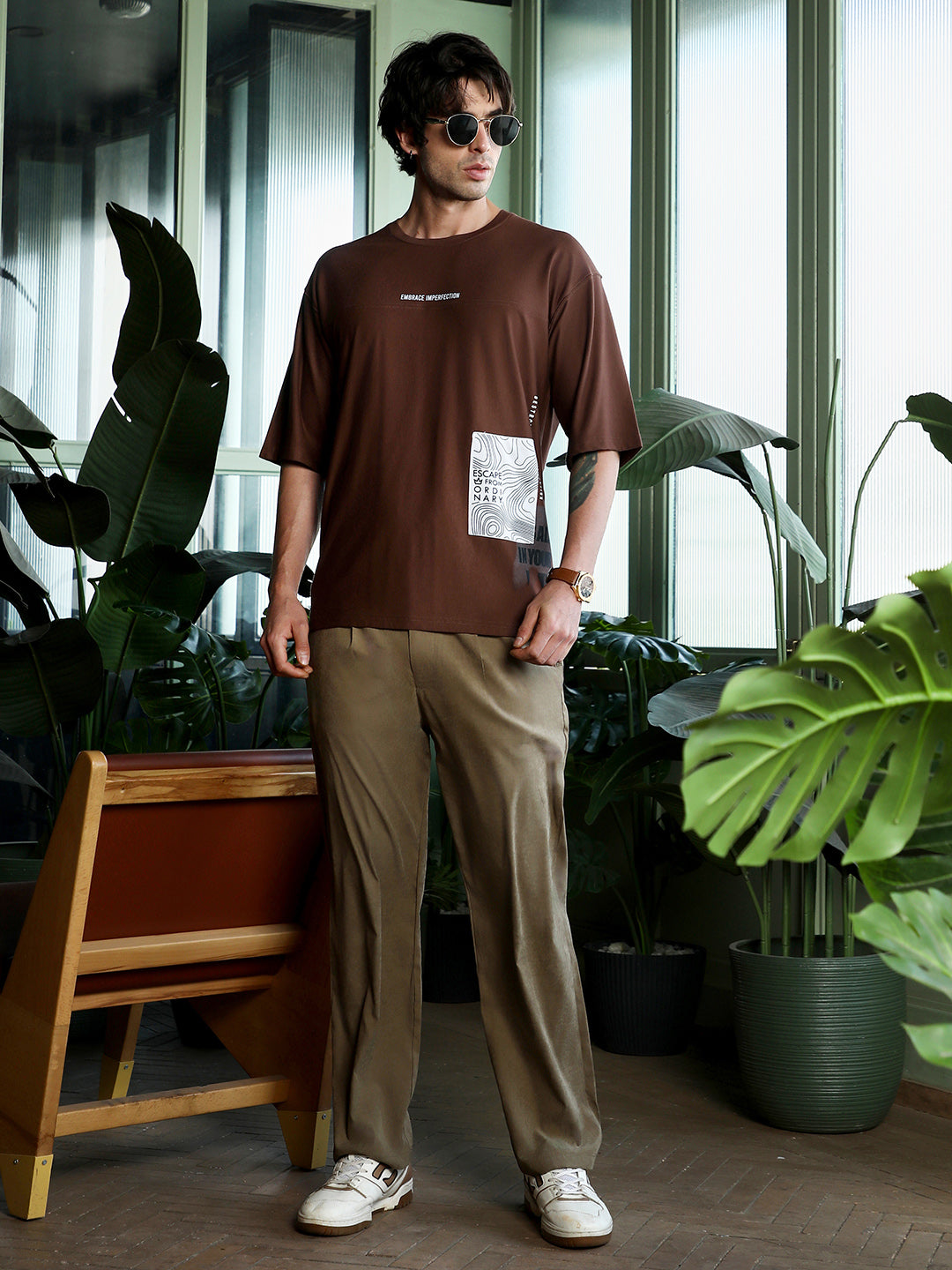 Escape-Ordinary Imprint Oversized T-Shirt