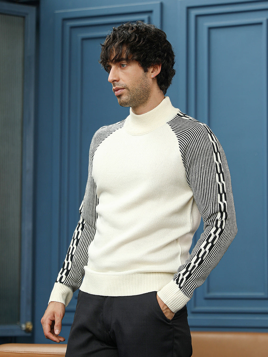 Self-Raglan Knit Pullover Sweater