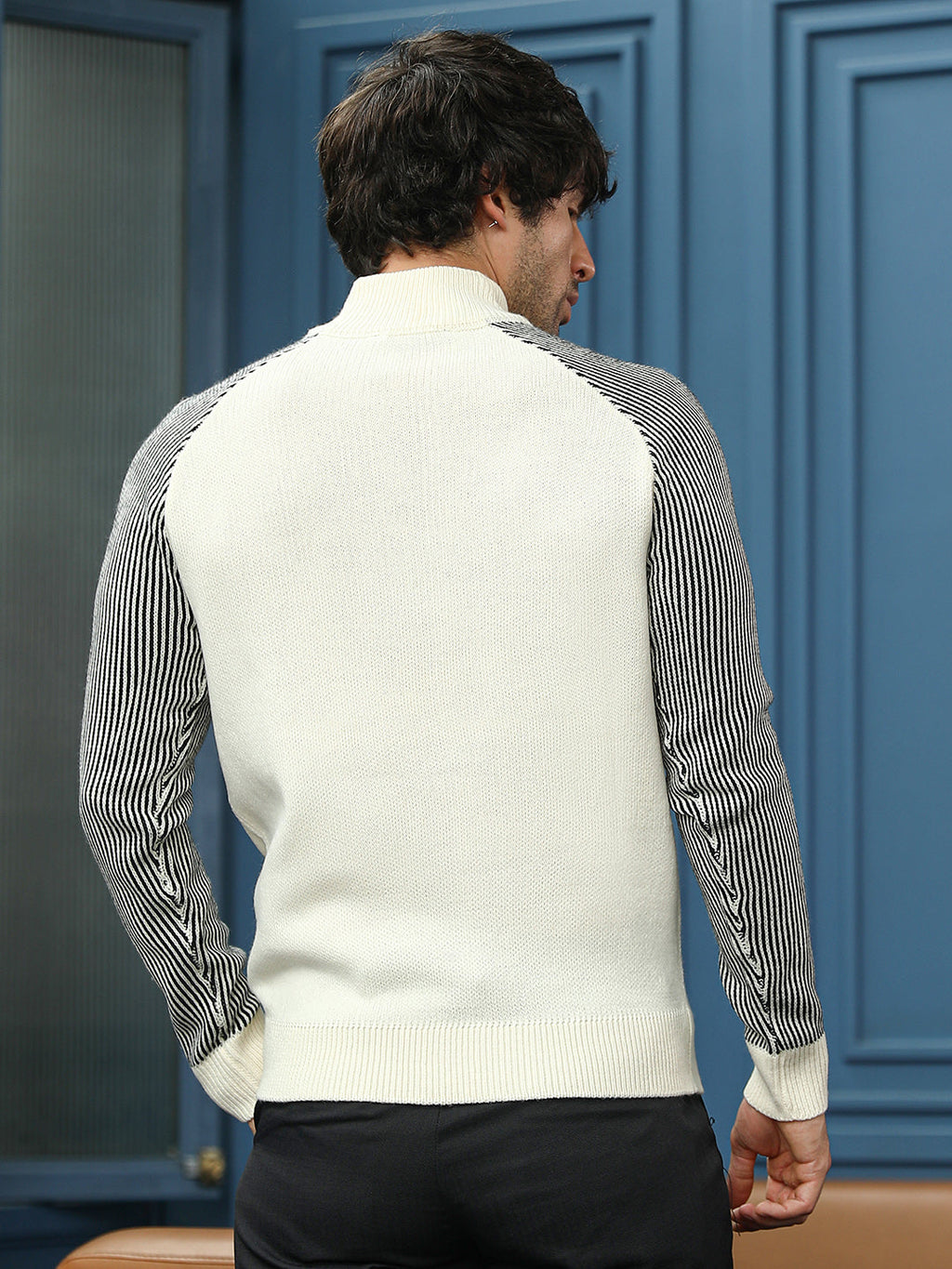 Self-Raglan Knit Pullover Sweater