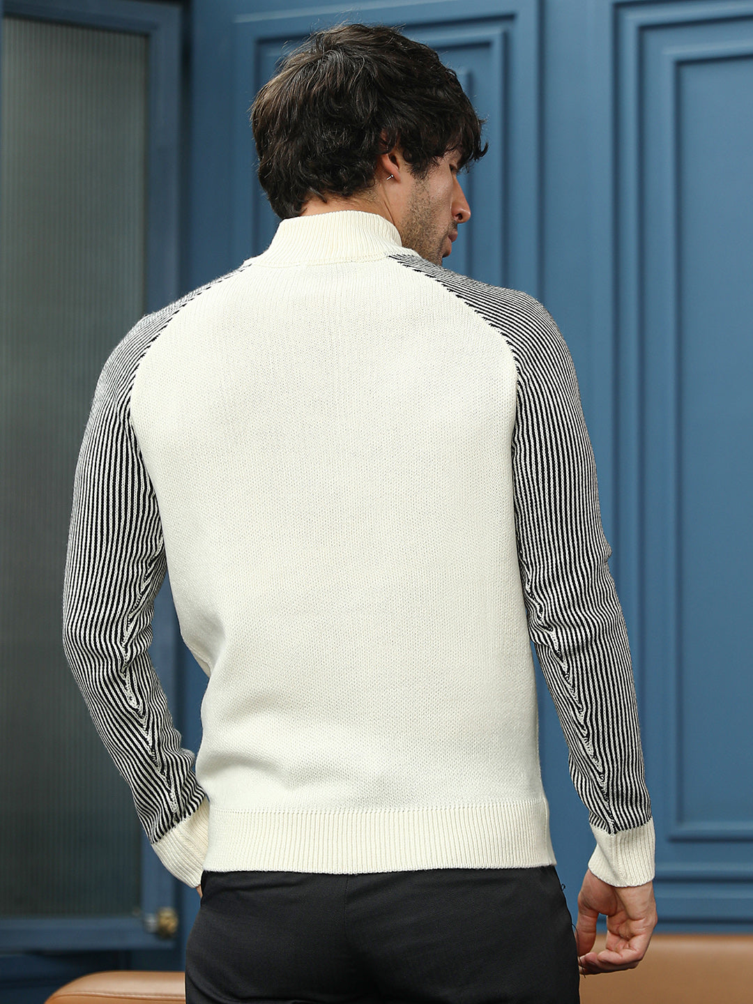 Self-Raglan Knit Pullover Sweater