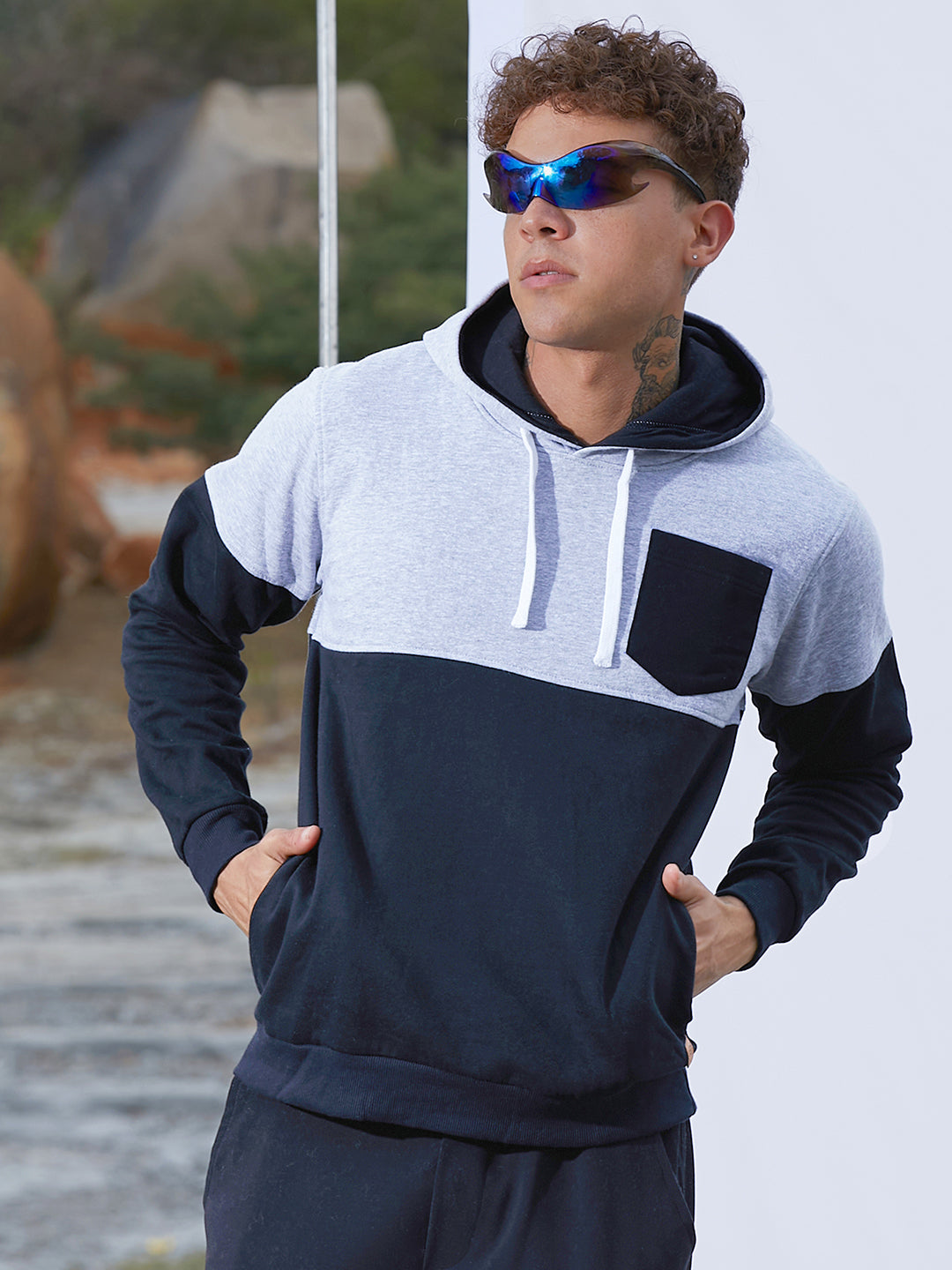 Pullover Hoodie With Patch Pocket XL