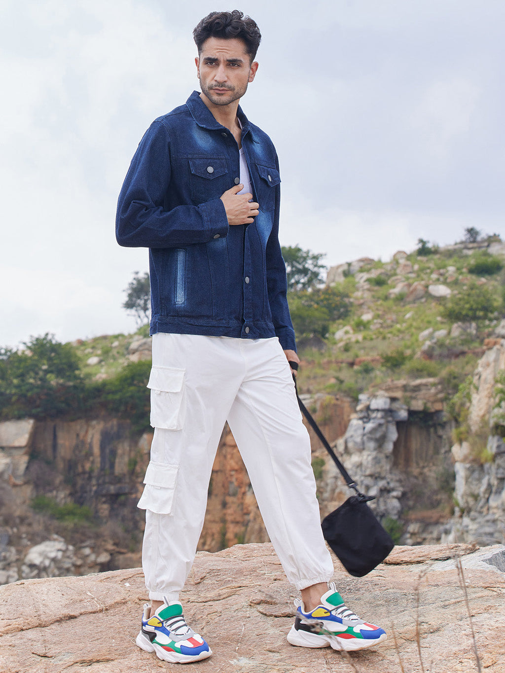 Men's Dark-Wash Denim Jacket With Button-Closure XL