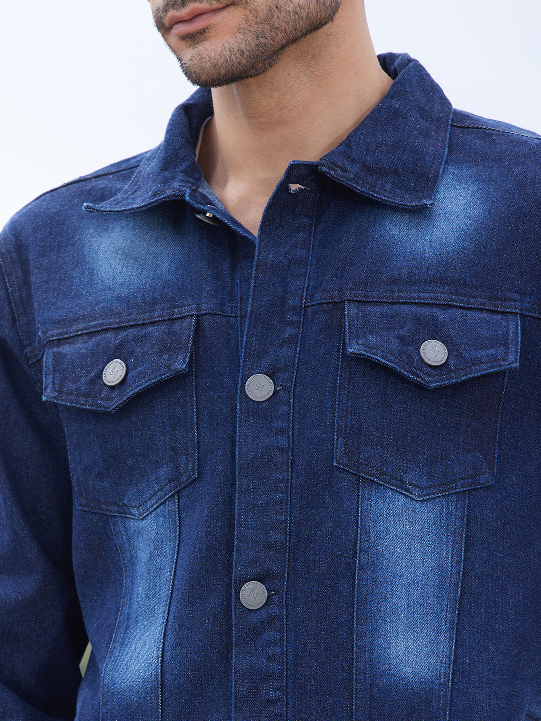 Men's Dark-Wash Denim Jacket With Button-Closure