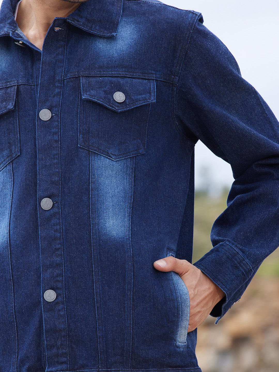 Men's Dark-Wash Denim Jacket With Button-Closure