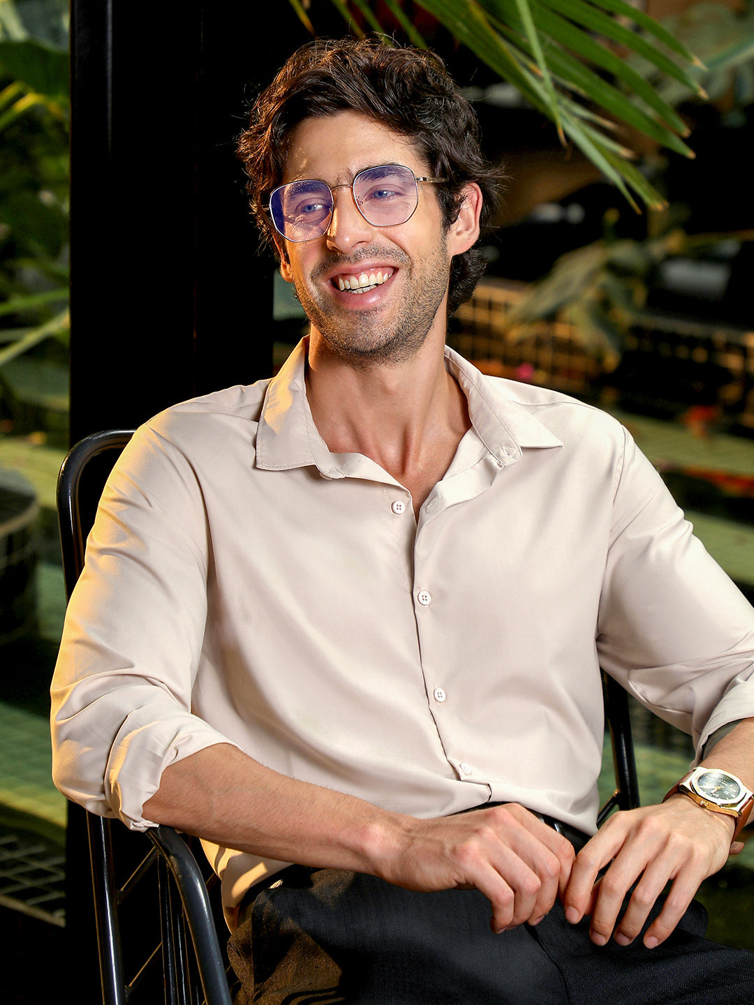 Men's Solid Spread Collar Formal Shirt