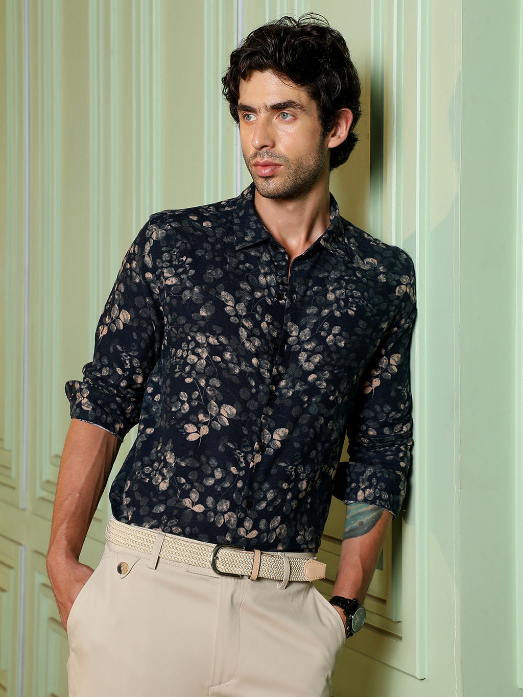 Men's Navy Blue Printed Slim Fit Casual Shirt
