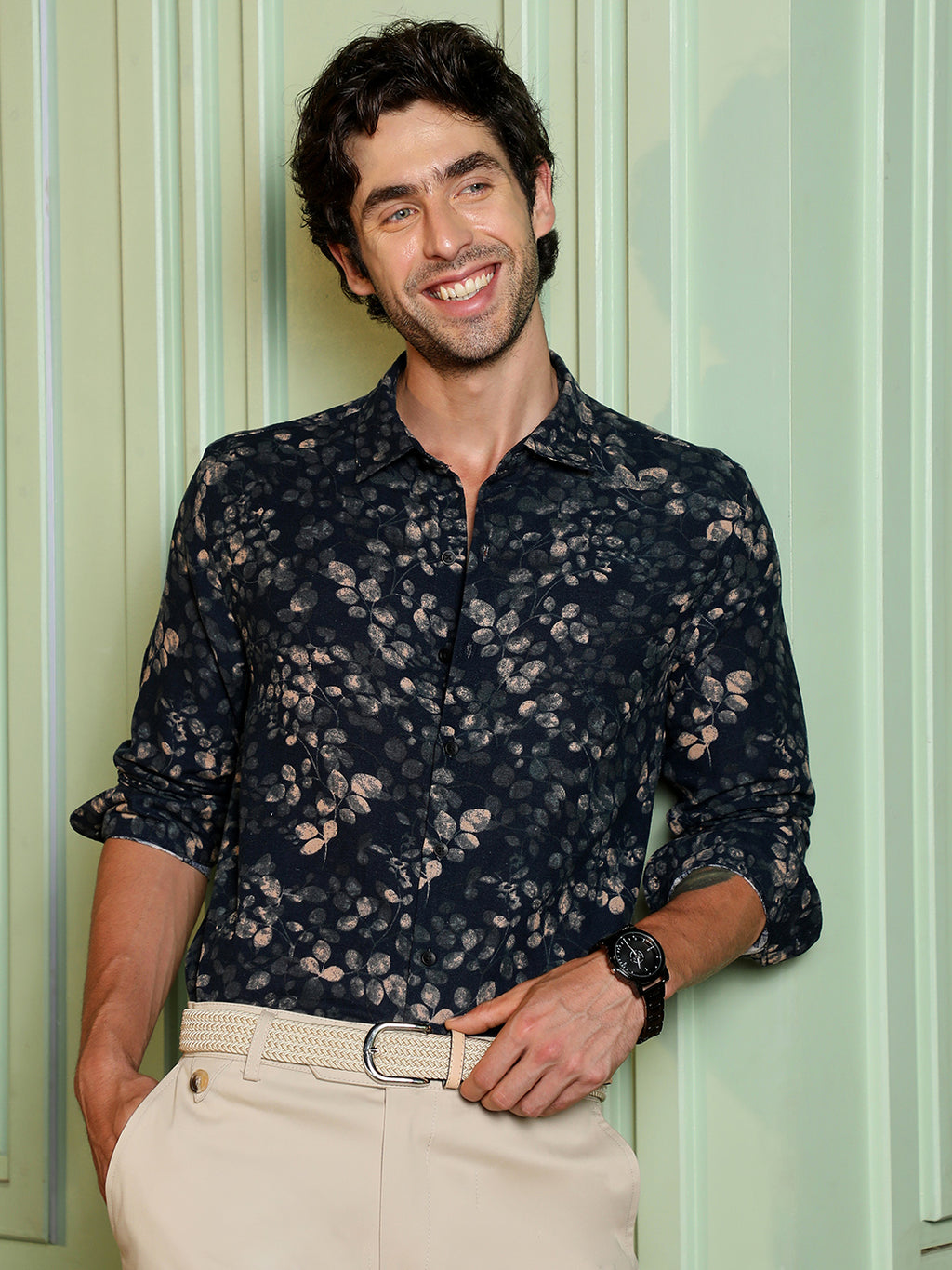 Men's Navy Blue Printed Slim Fit Casual Shirt