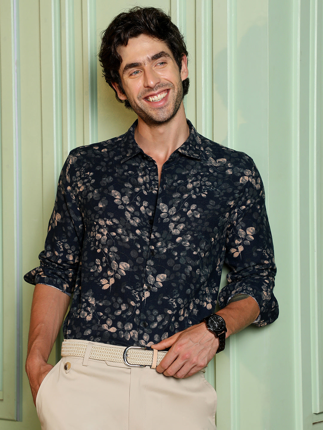 Men's Navy Blue Printed Slim Fit Casual Shirt